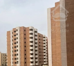 فروش آپارتمان اندیشه آزادشهر- ۱۱۱متر/مستر‌دار