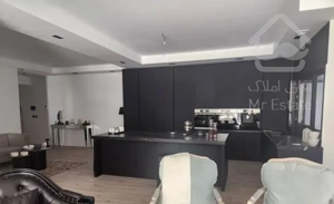 میردامادنفت۱۶۰متر۳خوابه/۲۰مترحیاط خلوت/نوسازی شده