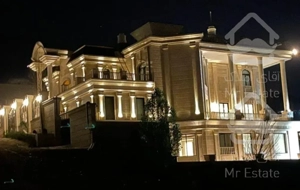 آپارتمان ۳۰۰ متری ، ۴ خواب ، خوش نقشه