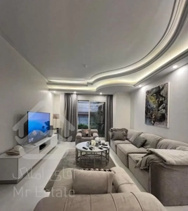 ۹۲ متر/ سالن پرده خور/ عروس منطقه ۵/ اباذر