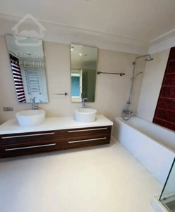 ۳۳۰متر ۳خواب ۲پارکینگ باغ فردوس *تک واحدی*