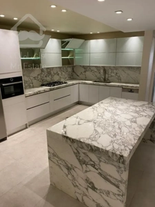 خرید آپارتمان 250 متری بازسازی شده یاسر نیاوران