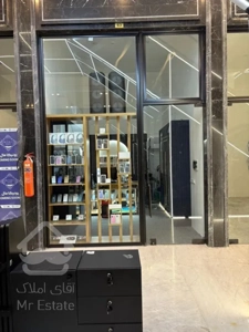 فروش واحد تجاری 24 متری در رونیکا مال هروی با پاخور عالی