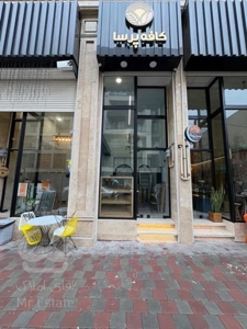 رهن و اجاره مغازه 37 متری در هروی با پاخور عالی مناسب برای کسب و کار شما سنددار