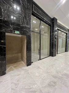 فروش مغازه 23 متری در مرکز خرید  رونیکا مال هروی