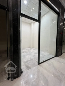 اجاره مغازه 19 متری در مرکز خرید رونیکا مال 2 قدمی مترو  حسین اباد