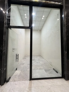 اجاره مغازه با پاخور عالی در مرکز خرید رونیکا مال هروی