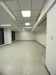 فروش   83متری اداری/با امکانات کامل/فلت