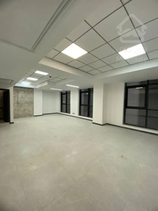 فروش   82متری اداری/با امکانات کامل/دسترسی عالی