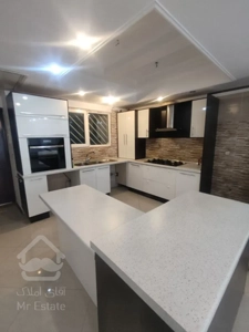 فروش 100 متر مسکونی پاسداران