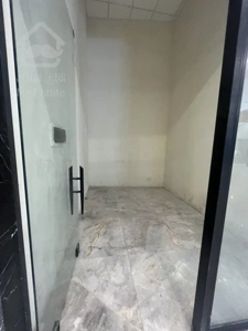 رهن و اجاره واحد تجاری 69 متری بر خیابان در پاسداران