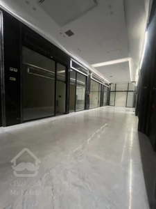 رهن و اجاره مغازه 66 متری در مجتمع رونیکا در پاسداران