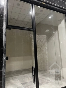 رهن و اجاره واحد تجاری 40 متری در کنار مترو حسین آباد