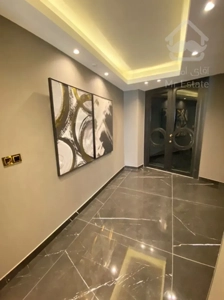 فروش آپارتمان 275 متری در زعفرانیه