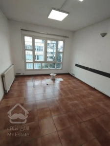 اجاره سنداداری     80متر    در میرزا ی شیرازی