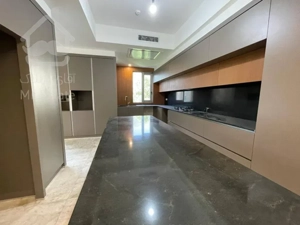 فروش آپارتمان 205 متری در زعفرانیه