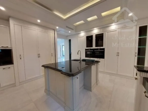 رهن آپارتمان 210 متری در زعفرانیه