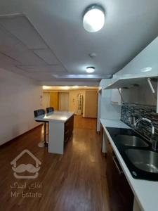 رهن آپارتمان 135 متری در زعفرانیه