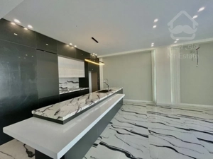 فروش آپارتمان 215 متری در زعفرانیه