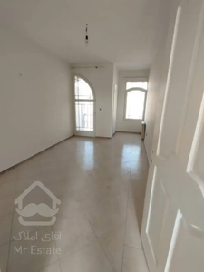 اجاره مسکونی       110 متر          مطهری