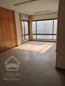 اجاره موقعیت اداری          266 متر      وزرا