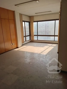 اجاره سنداداری       311 متر      گاندی