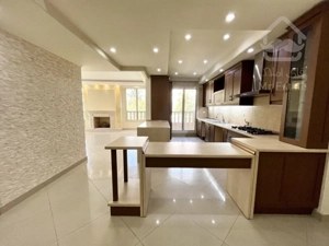 فروش آپارتمان 135 متری در زعفرانیه