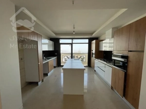 فروش آپارتمان 200 متری در زعفرانیه