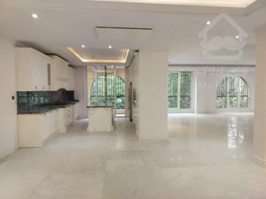 رهن آپارتمان 250 متری در محمودیه