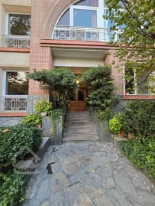 رهن آپارتمان 172 متری در زعفرانیه