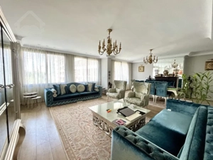 فروش آپارتمان 195 متری در زعفرانیه