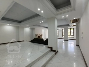 رهن آپارتمان 270 متری در زعفرانیه