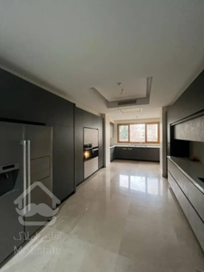 رهن آپارتمان 220 متری در زعفرانیه