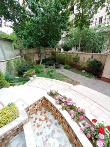 رهن آپارتمان 370 متری در زعفرانیه