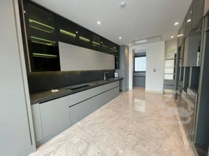 رهن آپارتمان 315 متری در زعفرانیه