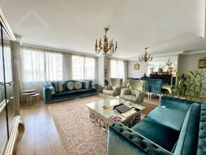 رهن آپارتمان 192 متری در زعفرانیه