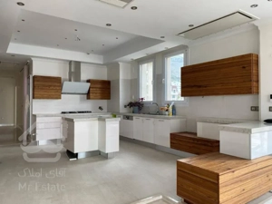 رهن آپارتمان 240 متری در زعفرانیه