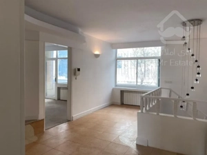 اجاره ویلایی مناسب کار و سکونت 350 متری در زعفرانیه