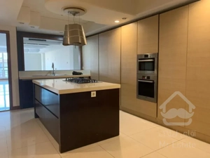 رهن آپارتمان 290 متری در زعفرانیه