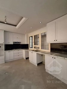 رهن آپارتمان 270 متری در زعفرانیه