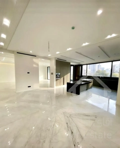 فروش آپارتمان 210 متری در زعفرانیه