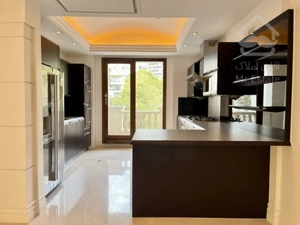 فروش آپارتمان 181 متری در زعفرانیه