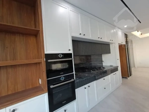 رهن آپارتمان 200 متری در زعفرانیه