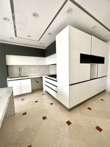 فروش آپارتمان 251 متری در زعفرانیه