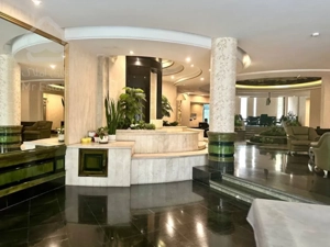 فروش آپارتمان 225 متری در زعفرانیه