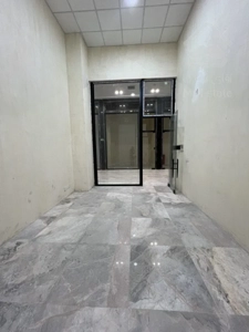 فروش مغازه 22 متری در مرکزخرید رونیکا مال هروی