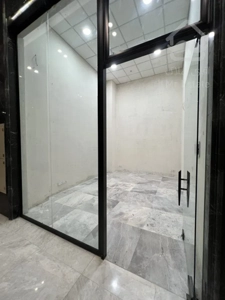 فروش مغازه 19 متری در مرکز خرید رونیکا مال هروی بااقساط ویژه