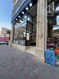 اجار مغازه 16 متری در مرکز خرید رونیکا مال هروی