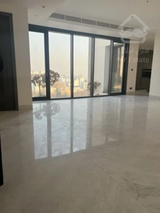 325 متر گلسنان 4خوابه پاگرد مجزا 3 بالکن (تک مالک آفر ویژه مهاجرت)