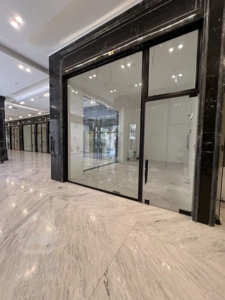 فروش مغازه 40 متری در مرکز خرید رونیکا مال هروی